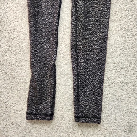 Aritzia TNA Leggings size S - Picture 6 of 7